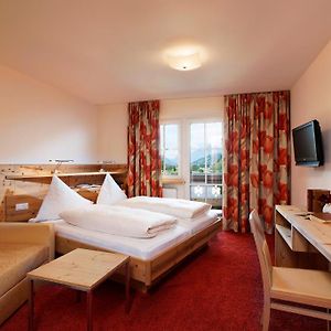 Comfort Zimmer mit Kingsize-Bett
